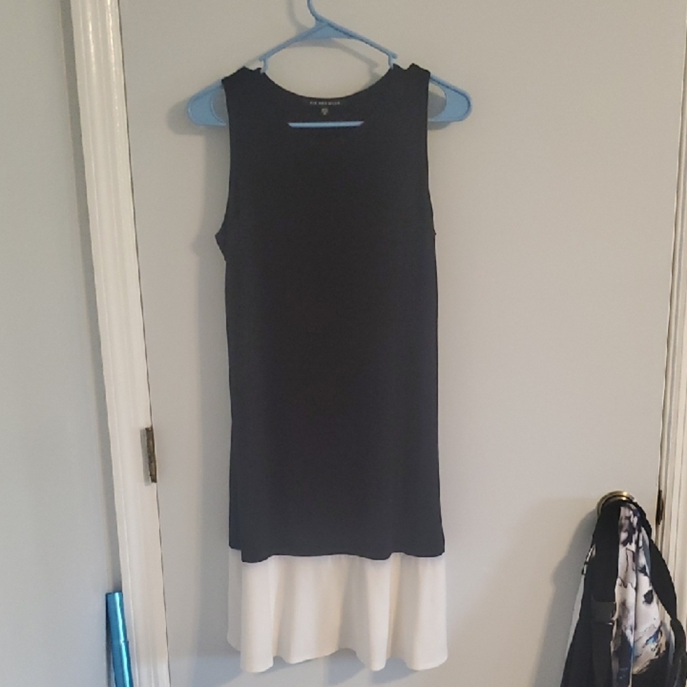 Nic and Nash Sleeveless Black and White Dress